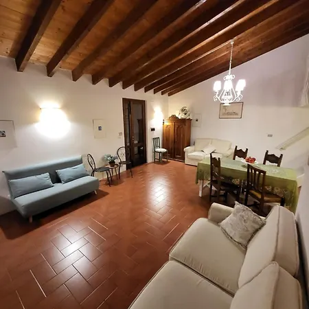 Poggiolo * Pilonico Materno