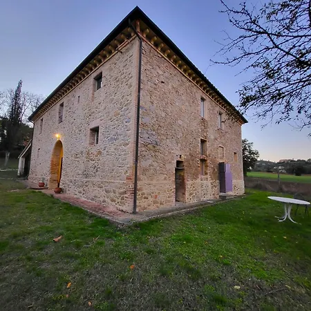 Poggiolo Farm stay Pilonico Materno