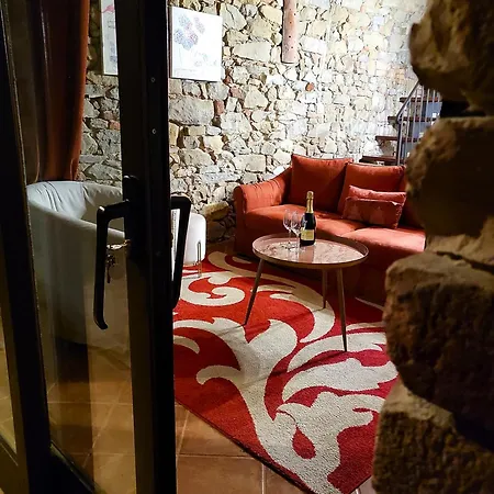 Poggiolo Pilonico Materno